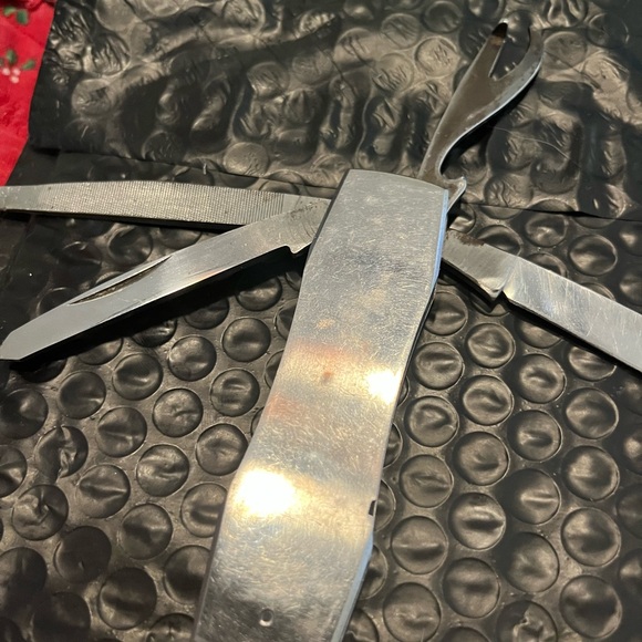 Silver Multi-Tool Pocket Accessory - Picture 3 of 3